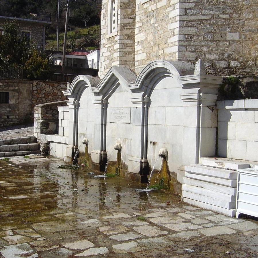 Ξενωνασ Σελινουντα Hotel Kosmás Eksteriør billede