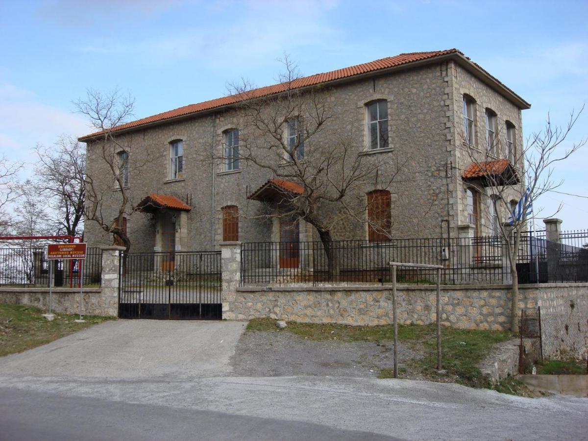 Ξενωνασ Σελινουντα Hotel Kosmás Eksteriør billede